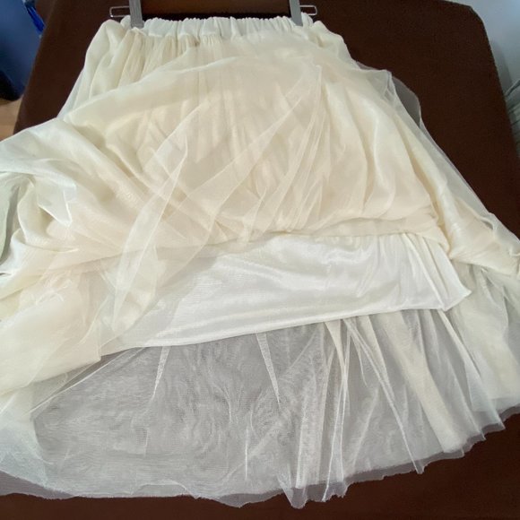 NO BRAND SMALL TULLE SKIRT - Picture 5 of 7